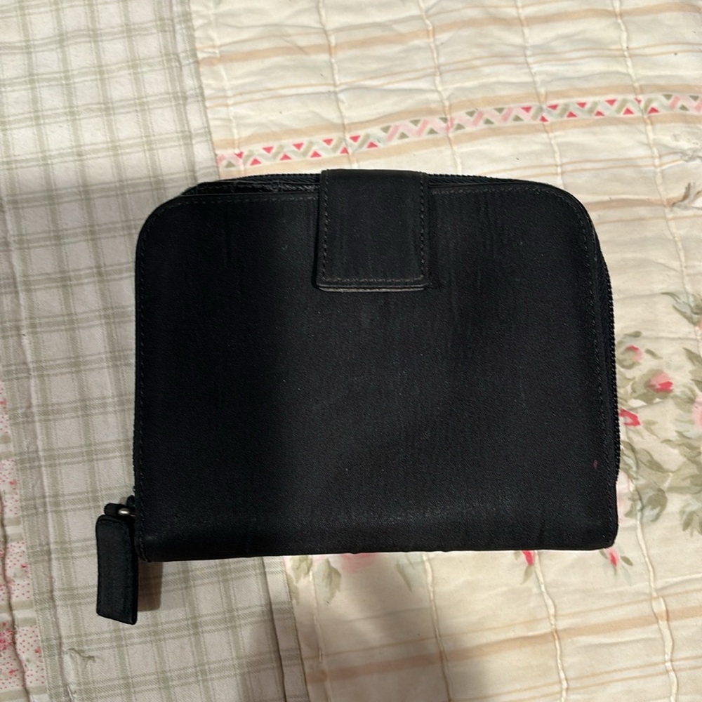Prada vintage wallet some wear but beautiful - Picture 3 of 8